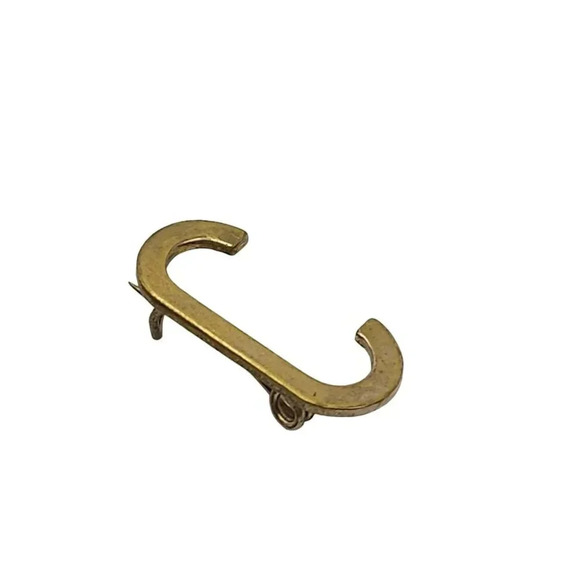 Antique Letter C Initial Brooch Pin Gold Tone Vintage C Clasp - Picture 2 of 4